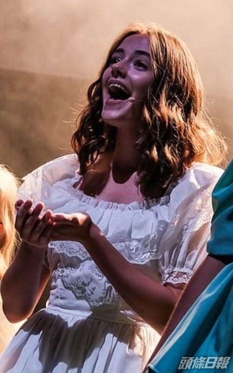 19歲的Meg Bellamy將扮演學生時代的凱特。